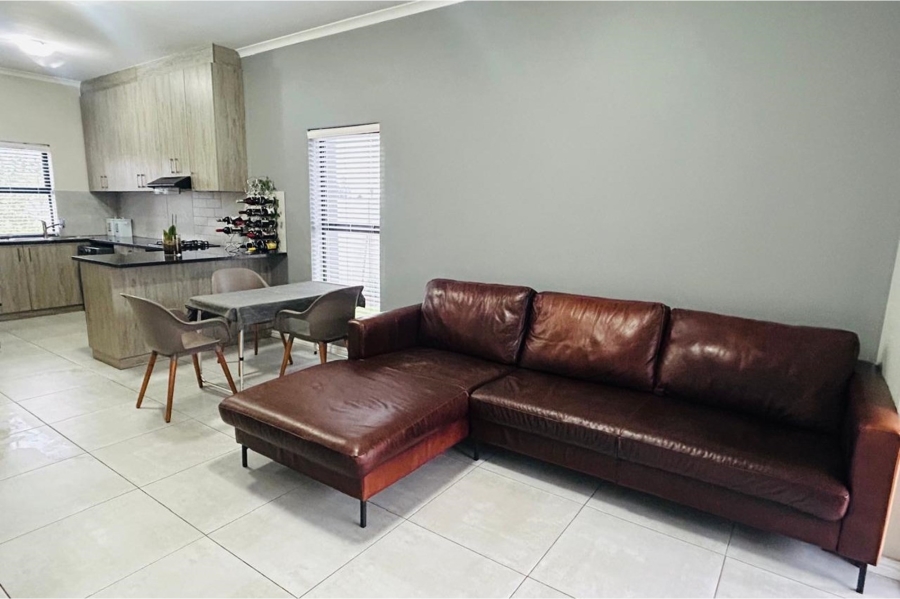 2 Bedroom Property for Sale in Aan de Wijnlanden Western Cape